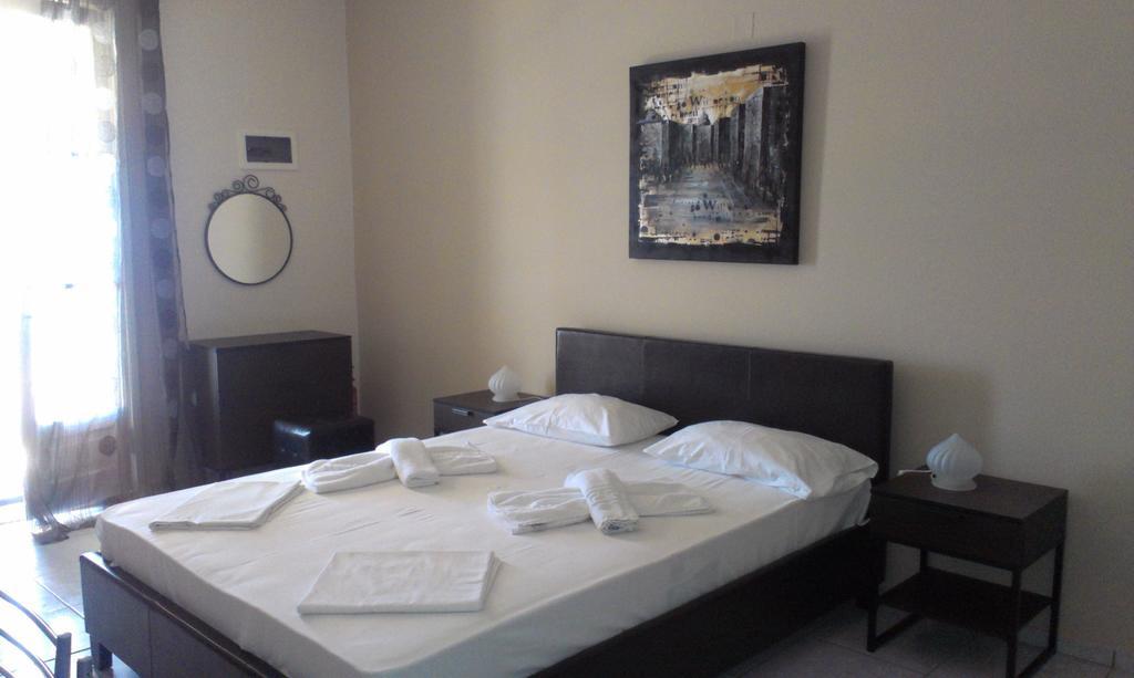 Iro Apartments Paralia Agias Foteinis Ruang foto